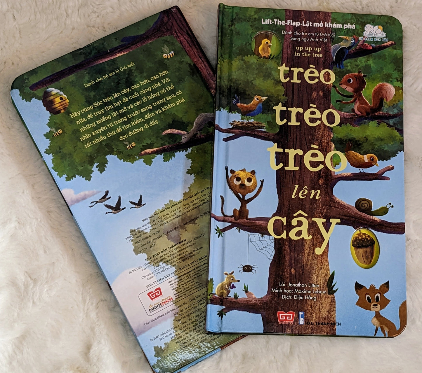 Bilingual Up Up Up In The Tree - Lift-the-flap |  Trèo Trèo Trèo Lên Cây - song ngữ